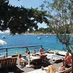 公寓 Awesome Apartment In Hvar With Wifi *